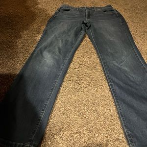 Sonoma jeans , curvy straight, 8R jeans in great condition…